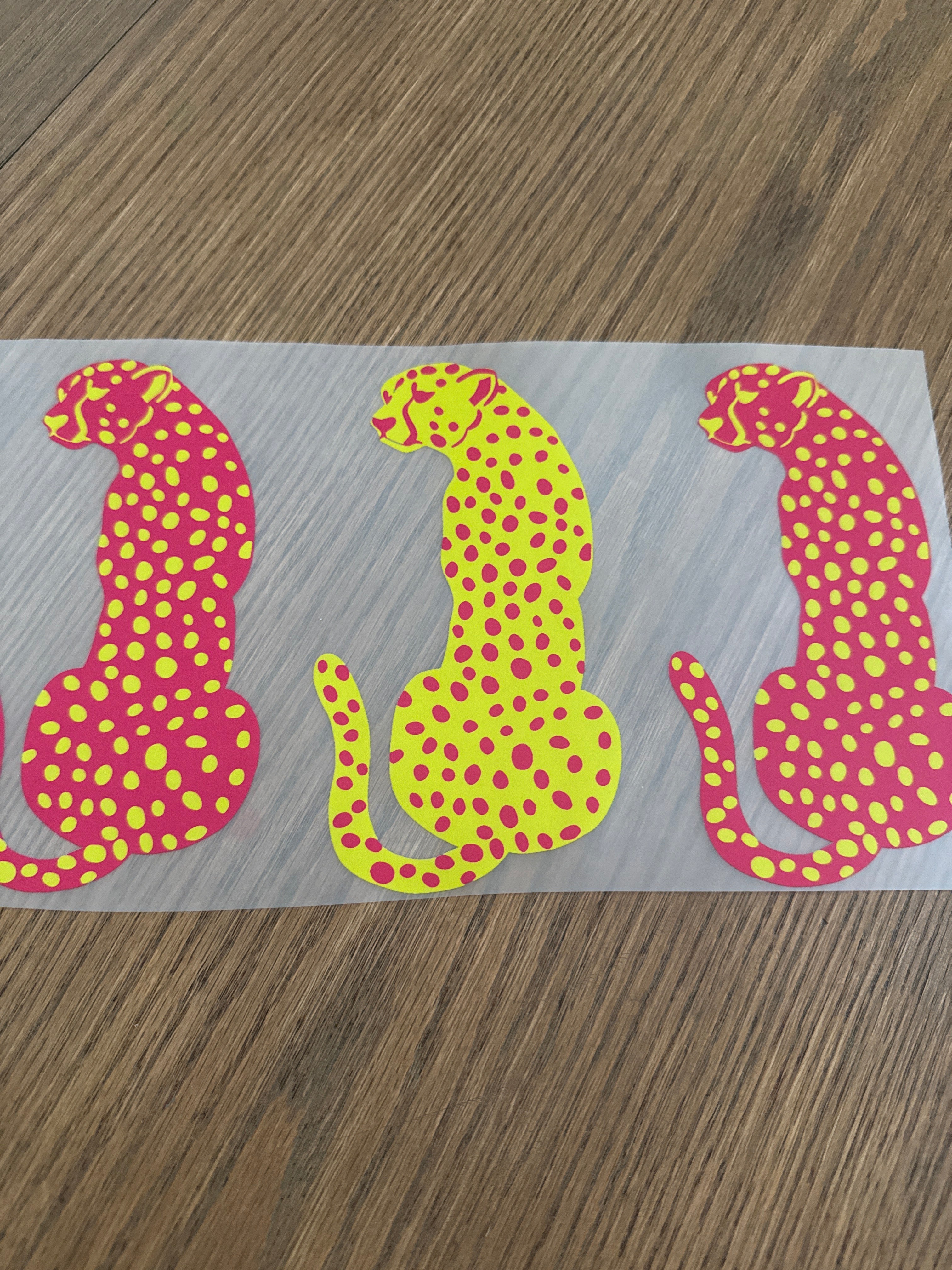 Leopard neon